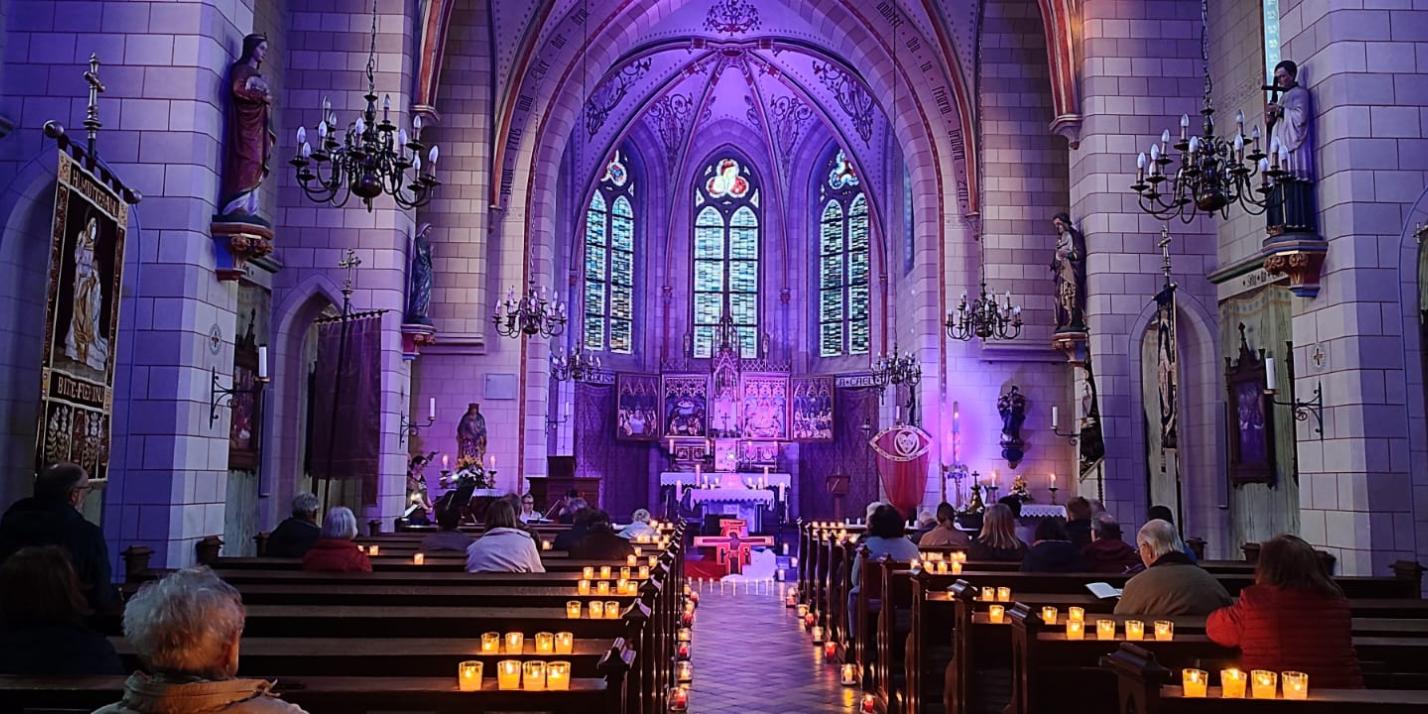 Kirche St. Agatha in stimmungsvollem Licht